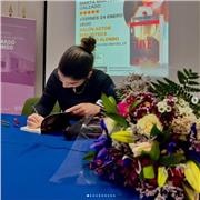 Soy estudiante de C2 de inglés, por lo que puedo echar una mano con niveles inferiores